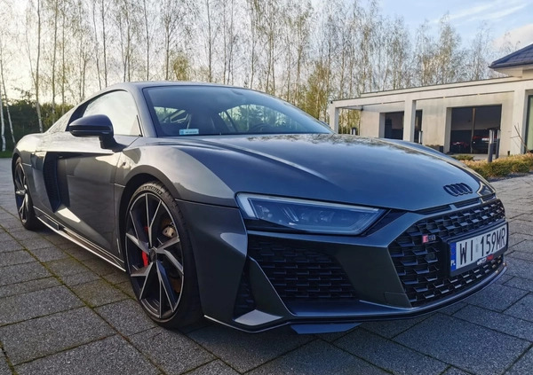 Audi R8 cena 699999 przebieg: 44000, rok produkcji 2021 z Chełmno małe 277